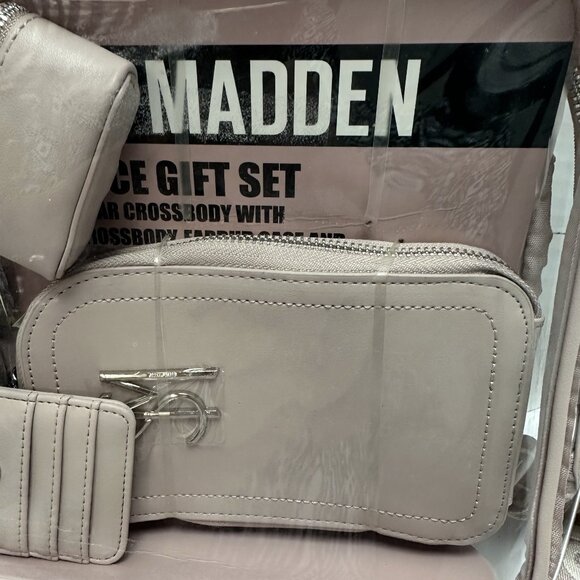 Steve Madden Pink Clay 4 Piece Gift Set Clear Crossbody Bag - Picture 3 of 11